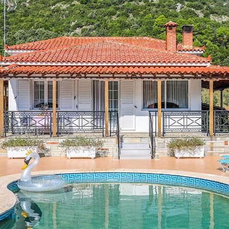 Villa Mitzelos Moni Evaggelistrias Екстериор снимка