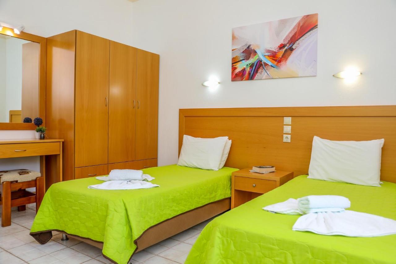 Villa Mitzelos Moni Evaggelistrias Екстериор снимка